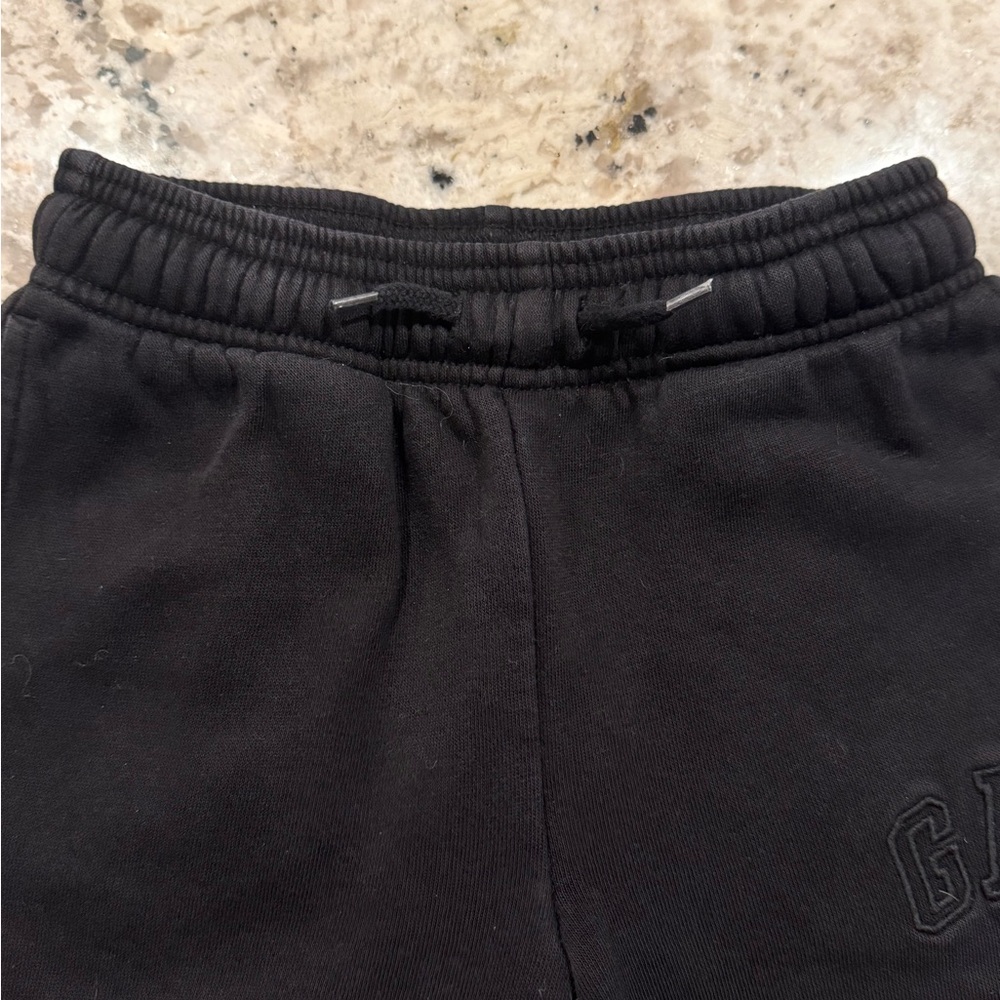 *GENTLY WORN* GAP Kids Size 4 Years VintageSoft Arch Logo Joggers - Picture 5 of 6